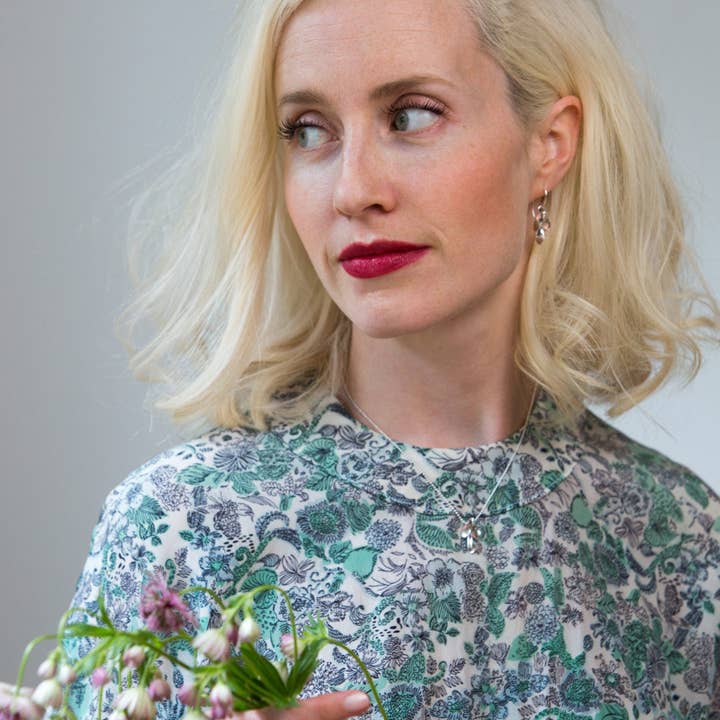 BOUCLES D'OREILLES À MOTIF pour la vente par JewellerAJGreen