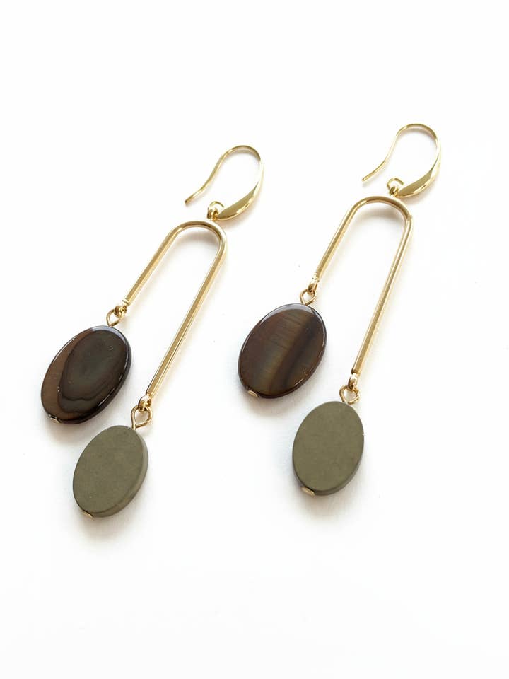 BDLE09 - Shell and Hematite Drop Earrings for wholesale by Gist Jewellery