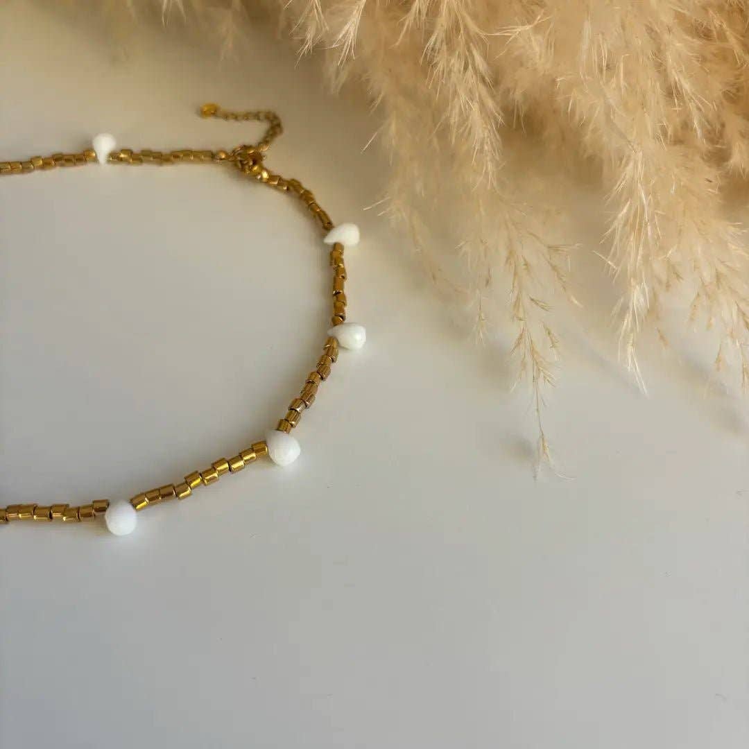 OE! - Wholesale Beaded/Pearl Necklace - TRUST – Gold necklace with crystal drops5