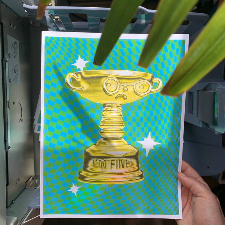 Imprimé riso I'm Fine Trophy 8,5 x 11 po pour la vente par Alex Luciano