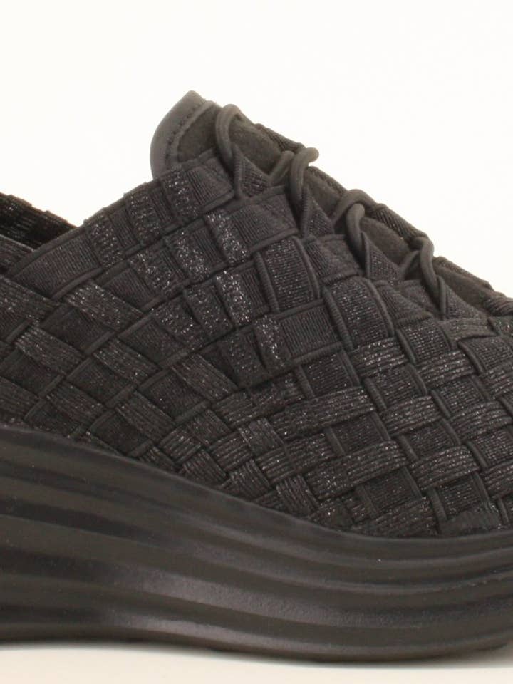 Rise Victoria for engroshandel hos Bernie Mev