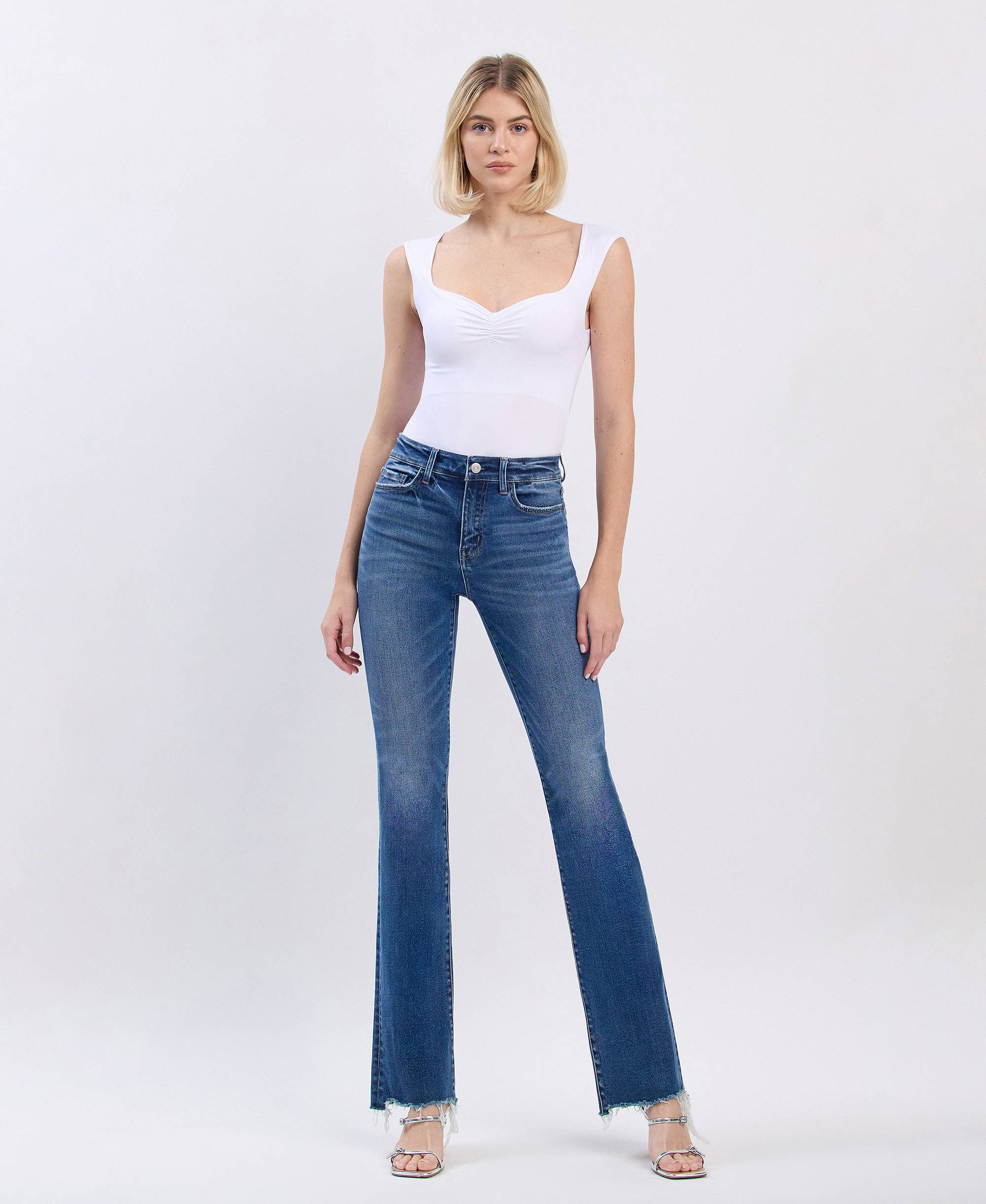 ACCURATE HIGH RISE BOOTCUT JEANS LV1605 for wholesale on Faire2