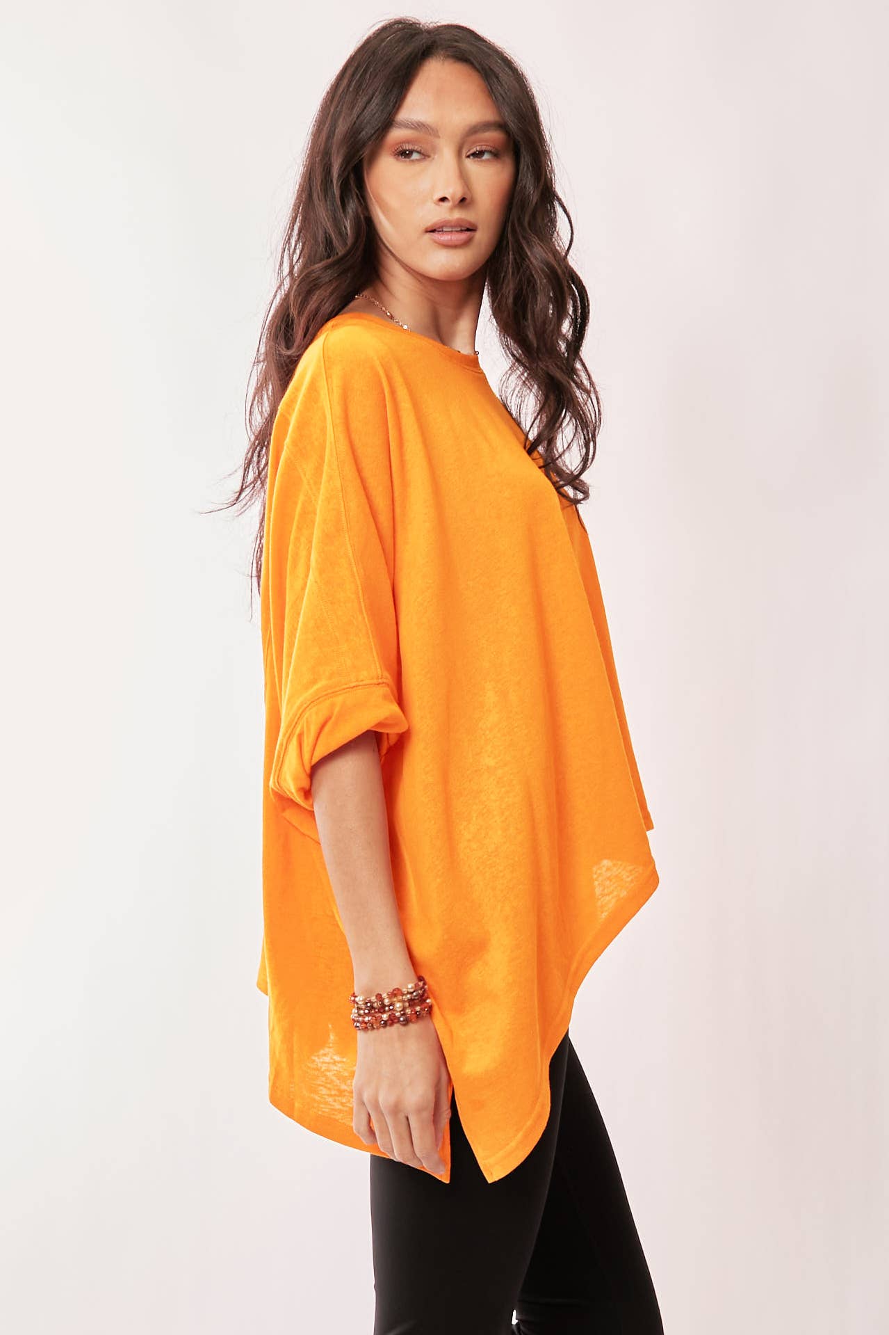 Davi & Dani - Wholesale Lounge Top - Women's - SOLID DROP SHOULDERS BATWING SLEEVE SIDE SLIT TOP1