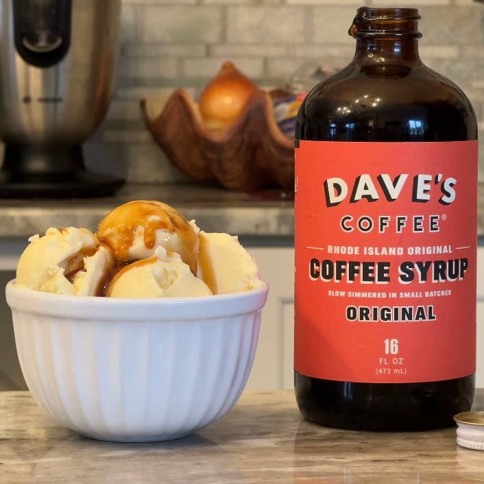 Dave's Coffee Roasters - Wholesale Cocktail Mix/Syrup - New England Coffee Milk Holiday Latte Syrup Gift2