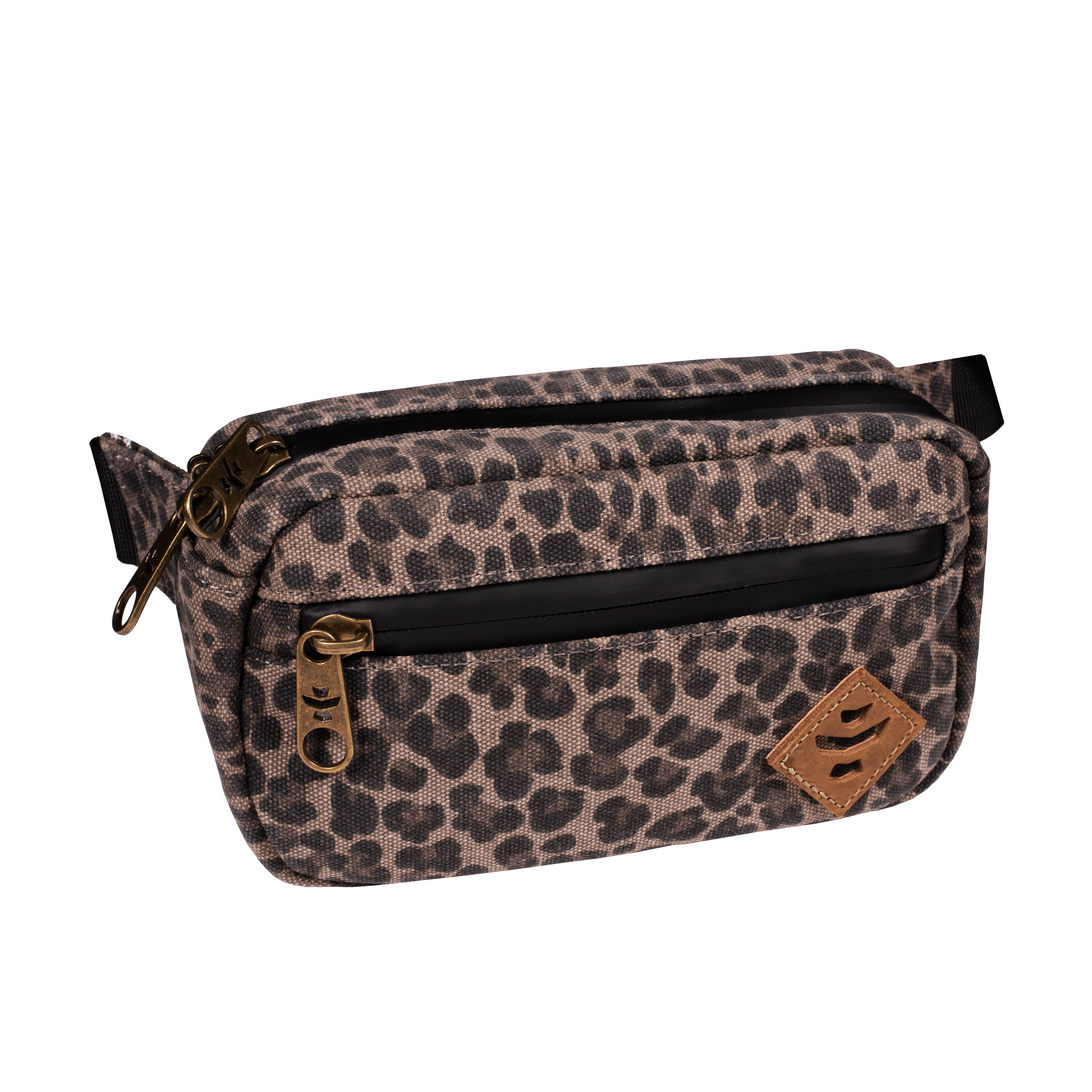 Revelry Supply - Wholesale Crossbody Bag - Women's - The Companion Crossbody41