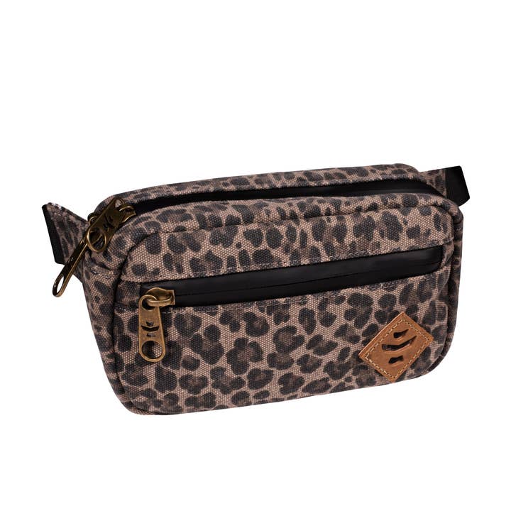 Revelry Supply - Wholesale Crossbody Bag - Women's - The Companion Crossbody41