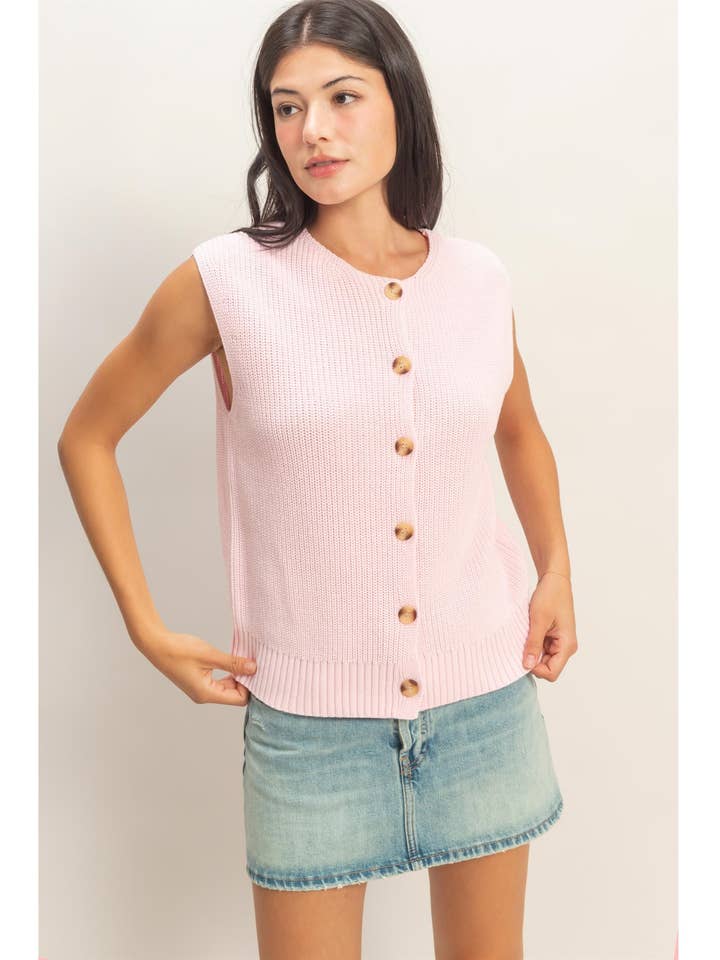 Gilet sans manches à boutons côtelé pour la vente par HYFVE