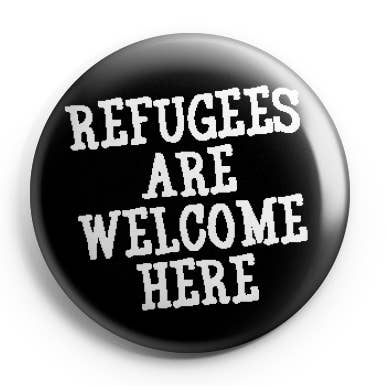 Flyktingar Välkommen Pinback Knapp/Märke för wholesale av Prickly Cactus Collage