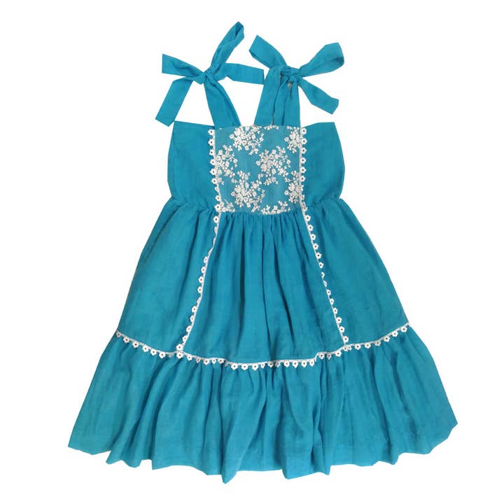 Robe Tara turquoise délicate en dentelle Heritage pour la vente par Sophie Catalou