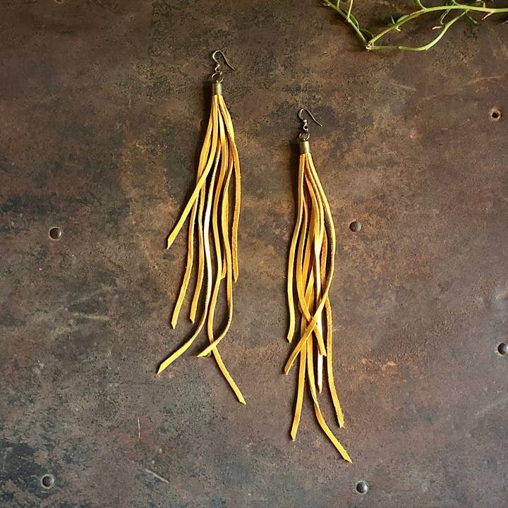 Pendientes de cuero con borlas, pendientes largos de estilo bohemio estilo western dorado para venta al por mayor de ASTALI