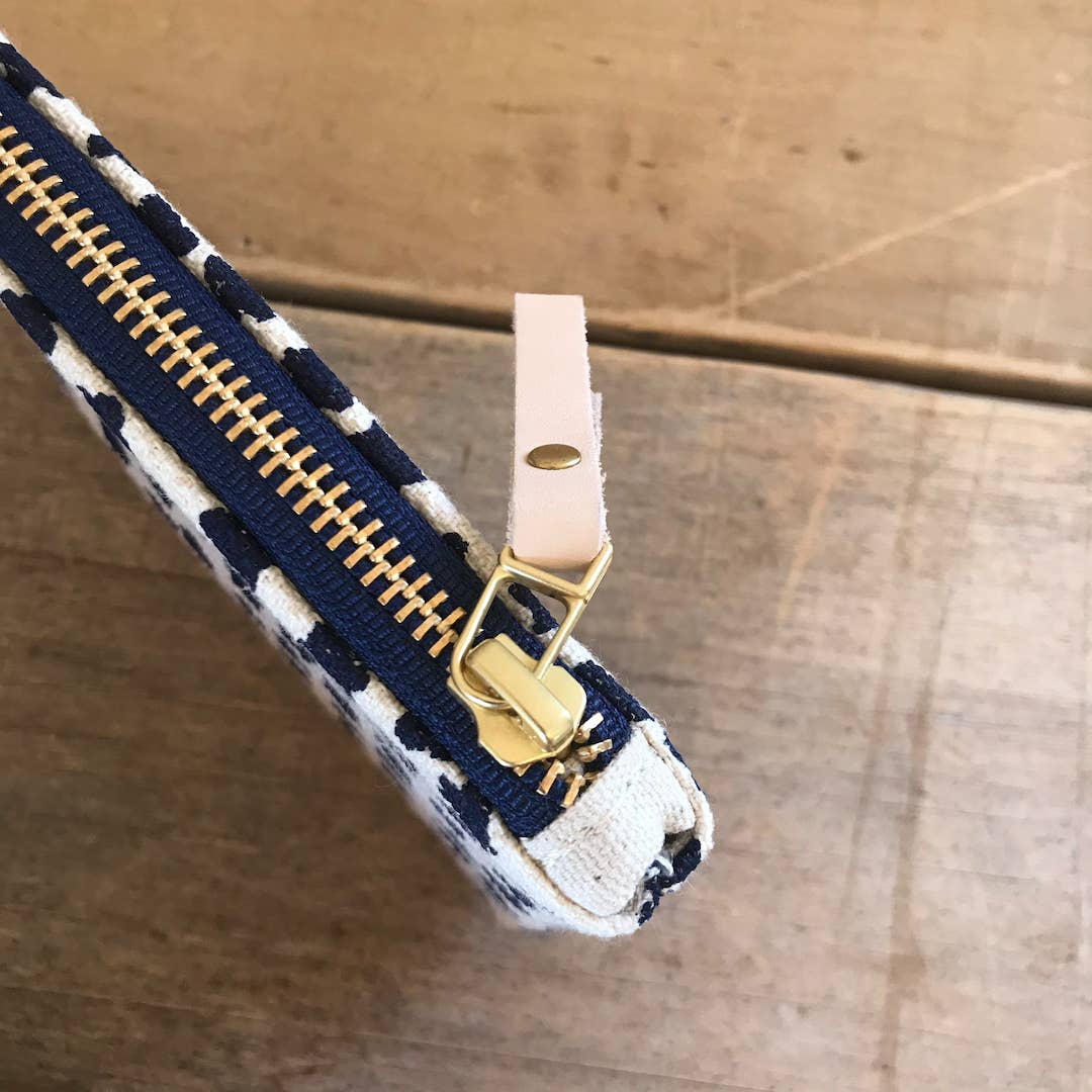 Erin Flett – Carteira - Mulher por atacado – CARTEIRA DE CARTÃO FLOR DE CEREJEIRA MARINHA2