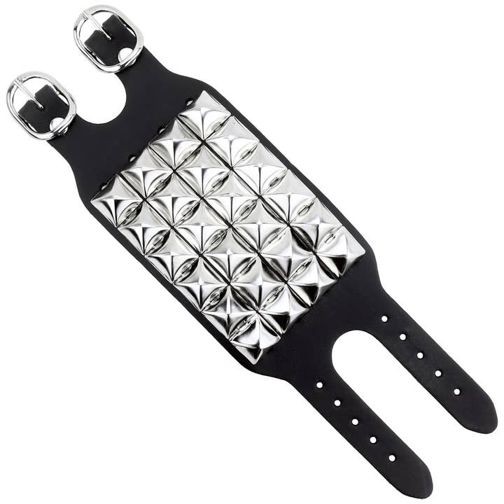 Tribal Trade GmbH - Wholesale Wristband - Leather Bracelet Pyramid Studs Leather Black Studded Bracelet Set of 4