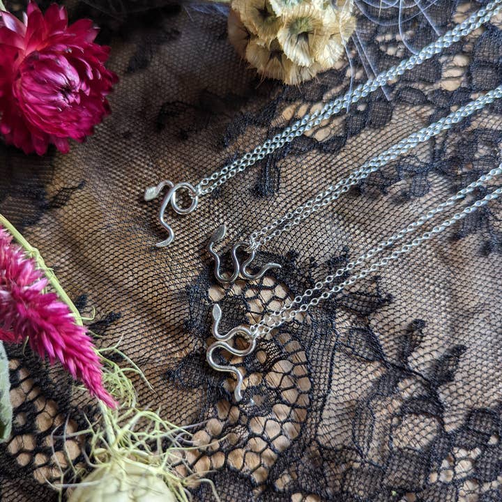 Maxi Cif Designs - Wholesale Pendant/Charm Necklace - Halloween Snake Necklace