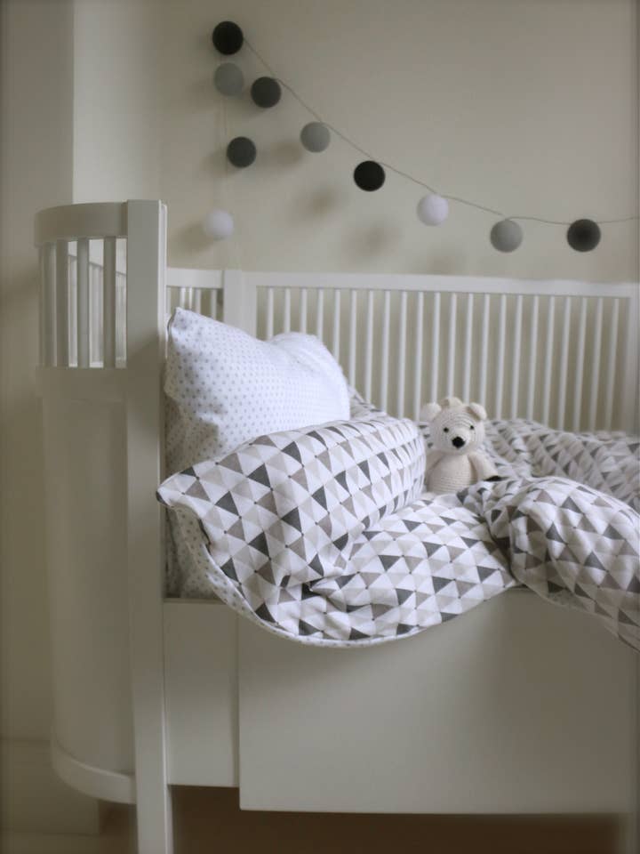 Littleheart Cot Bedding Confetti Grey for wholesale by Littleheart