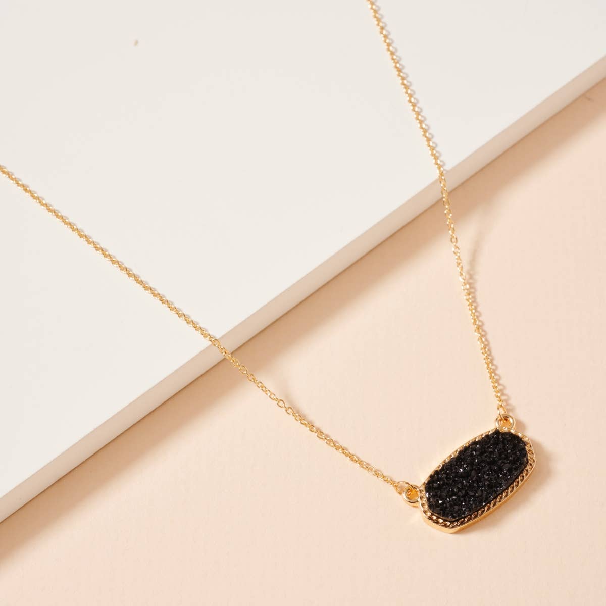 Lilla Haven - Wholesale Pendant/Charm Necklace - Druzy Stone Charm Short Necklace48