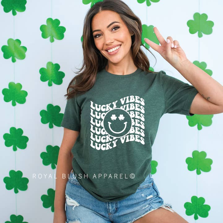 Smiley Lucky Vibes Siebdrucktransfer für den Großhandel von RBA Transfers