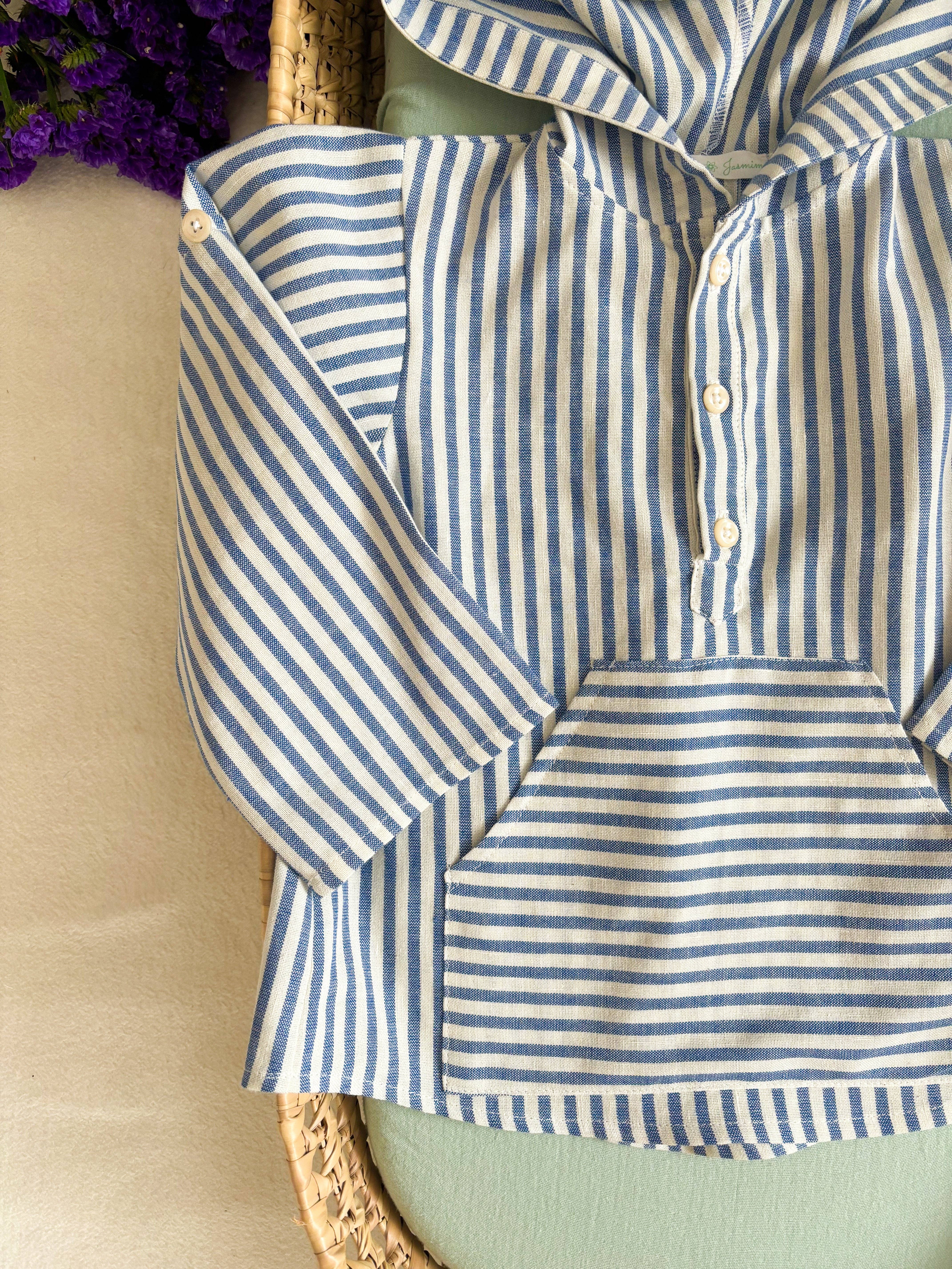 Maria Jasmim Baby & Child – wholesale Hoodie - Barn – Huvtröja med blåa ränder och uppvikbar ärm1