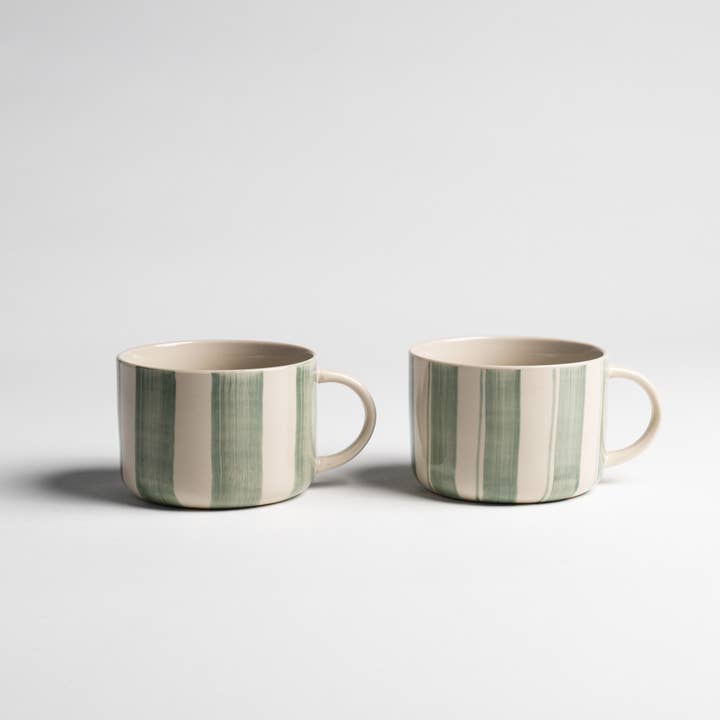 Kornblumenbecher - Gebürstetes Salbeigrün - Groß (Set von 2) für den Großhandel von Kindred Mugs
