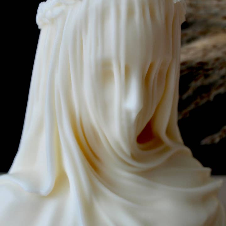 Latana Candles - Wholesale Novelty Candle - Veiled Lady Candle5