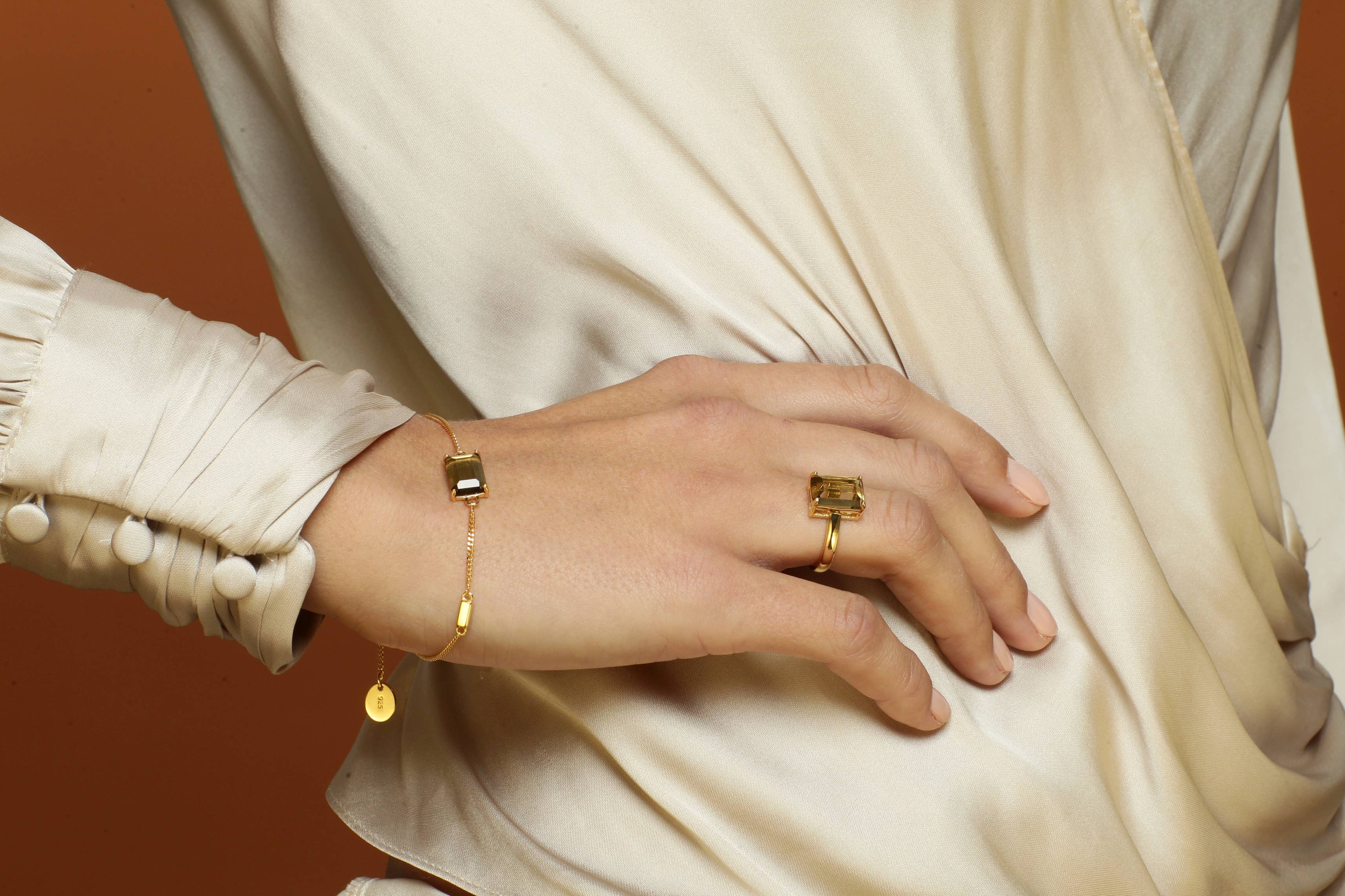 Star Of Sweden – Großhandel Cocktail-/Statement-Ring – Sag Ja! Verstellbarer Ring | Schwarzer, grauer und brauner Stein17