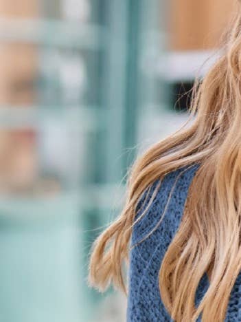 Crewneck Pullover Twisted Knit Sweater for wholesale by HIDDENBRAND