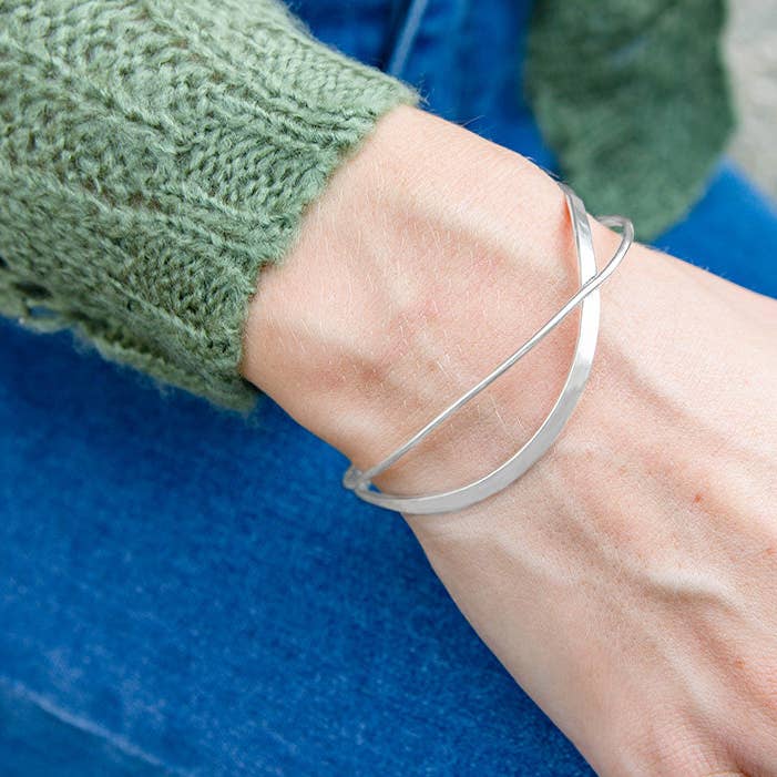 Wave Cuff Bracelet for wholesale by Corazón Sterling