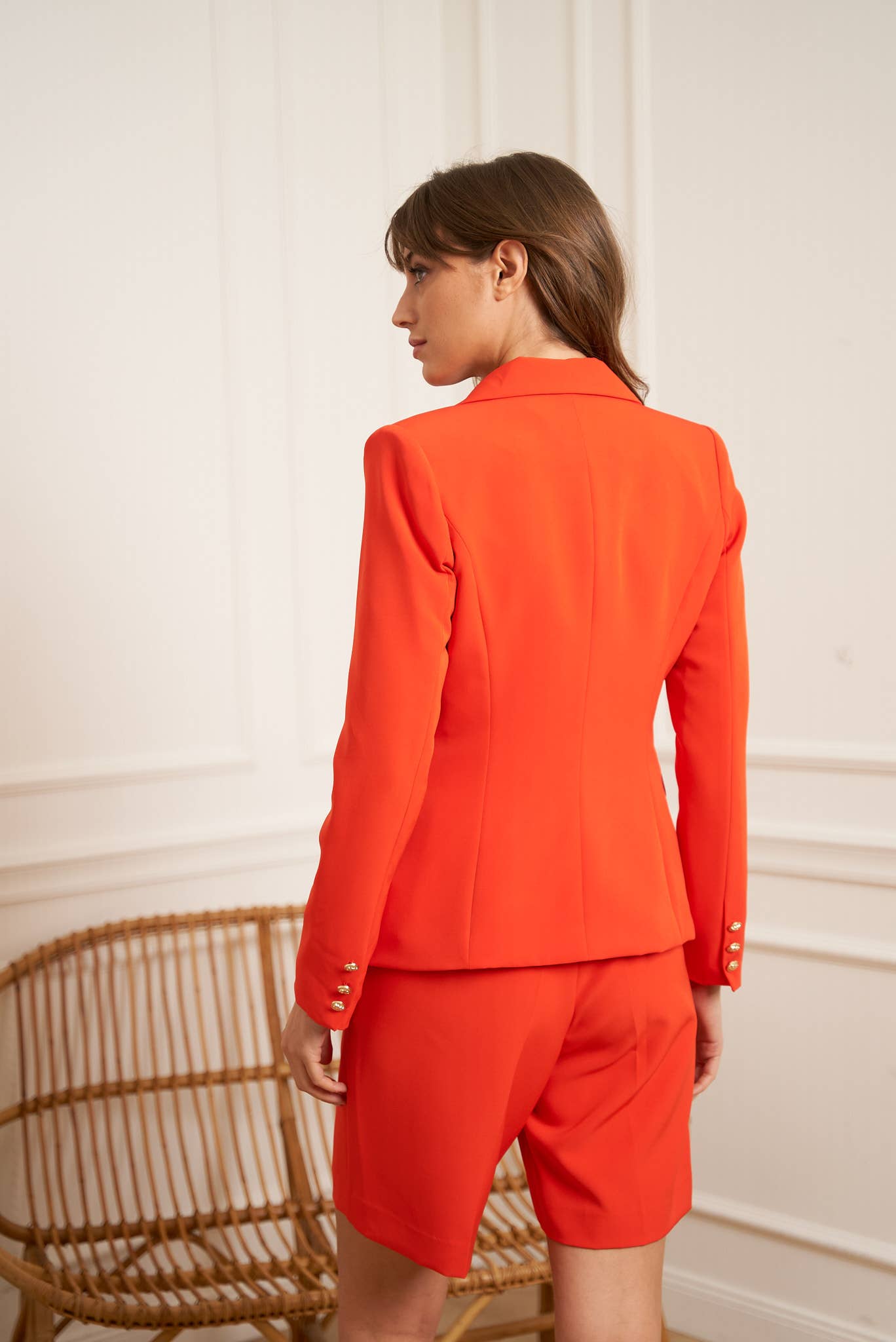 Attentif Paris - Wholesale Blazer - Women's - [Timeless] Fitted double-breasted blazer with gold buttons71