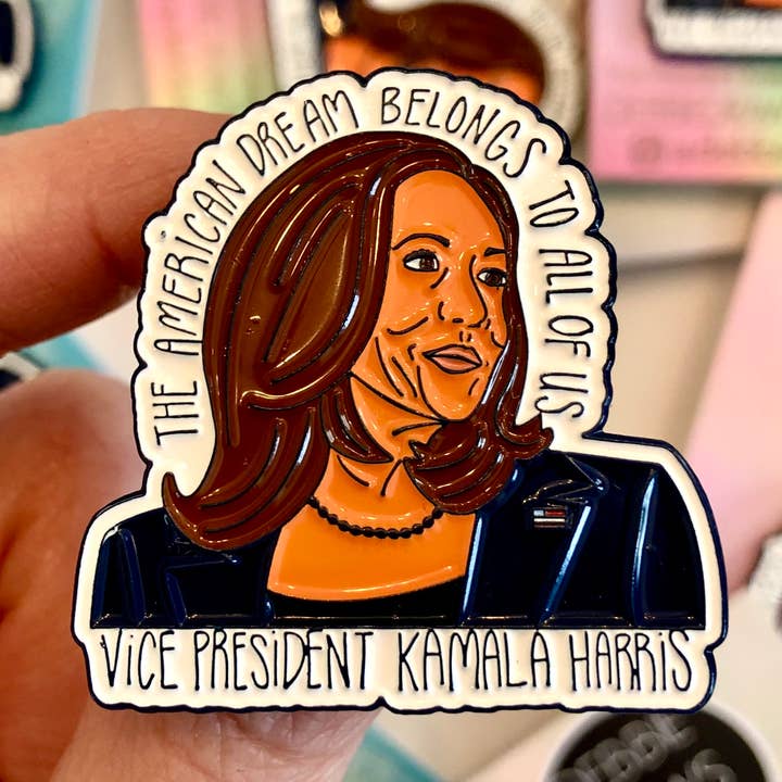 Pin esmaltado con cita Kamala Harris para venta al por mayor de Debbie Draws Funny