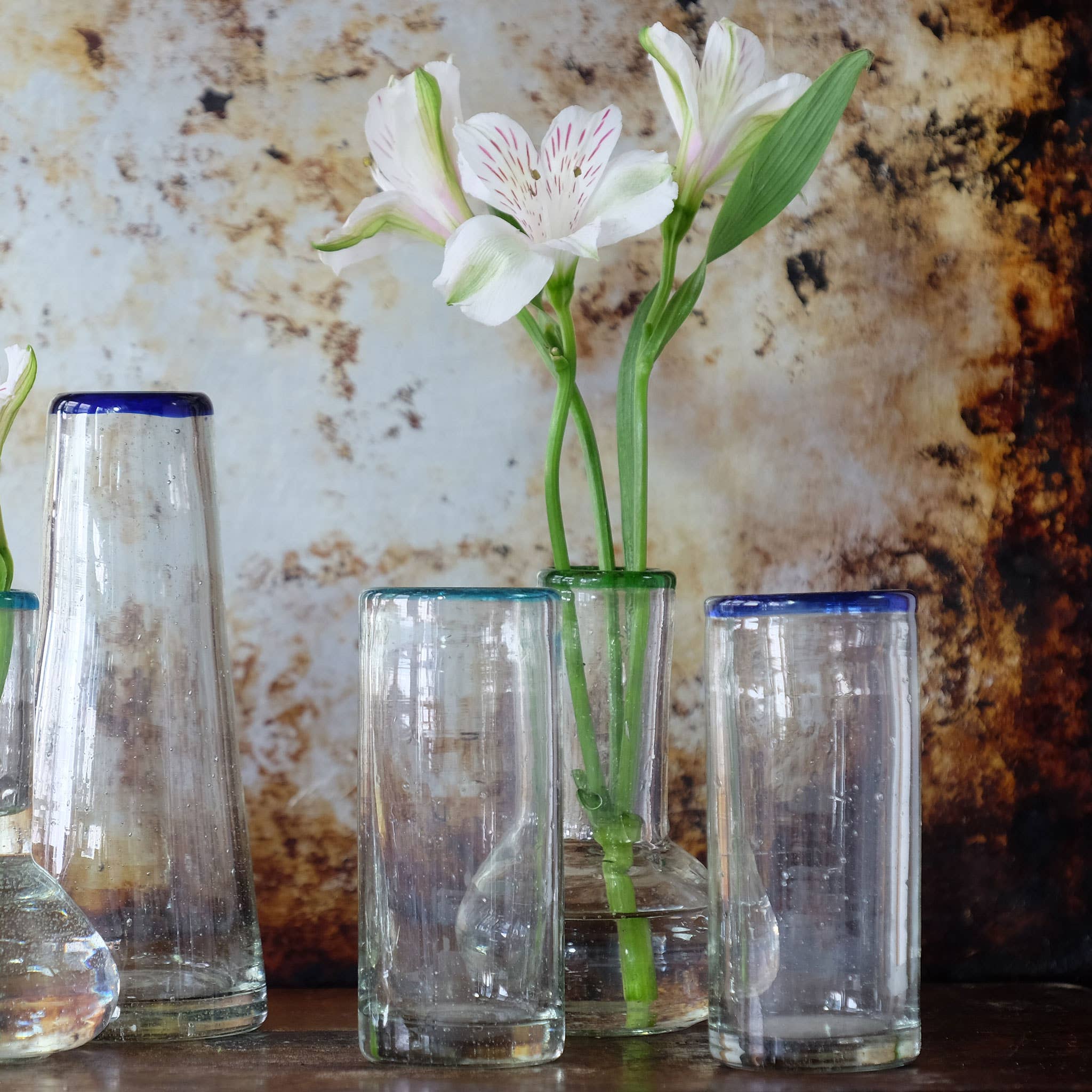 Sobremesa - Wholesale Vase - Blue Rim Small Conical Glass Vase, Bud Vase, Decor6