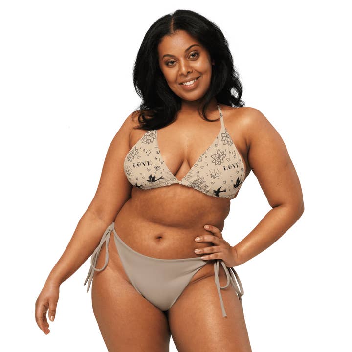 Goth Cloth Co. - Vente Haut de maillot de bain – femme - Haut de bikini ficelle tatouage nude9