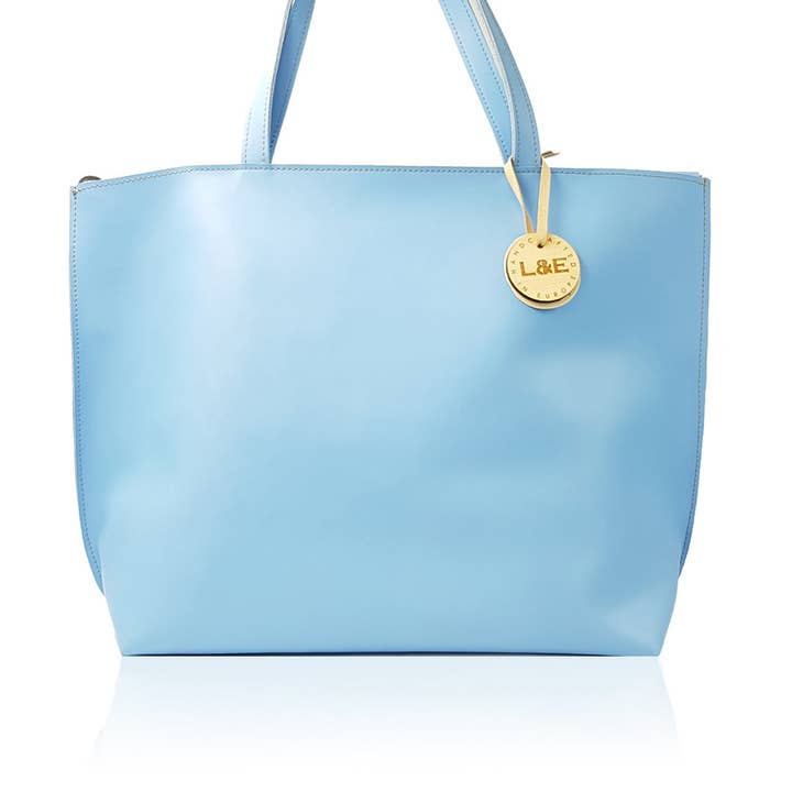 Astrid vegansk tote-rygsæk i sort for engroshandel hos L&E Studio