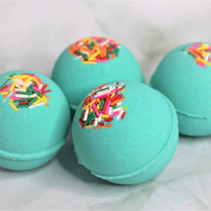 Eileen's Essentials, llc - Wholesale Bath Bomb/Fizz - HUBBA- HUBBA Bath Bomb4