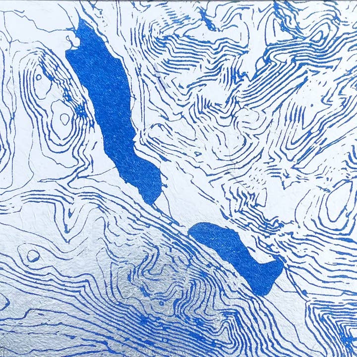 Buttermere' Original Silk Screen Print På Silver Leaf för wholesale av Katie Edwards Illustration