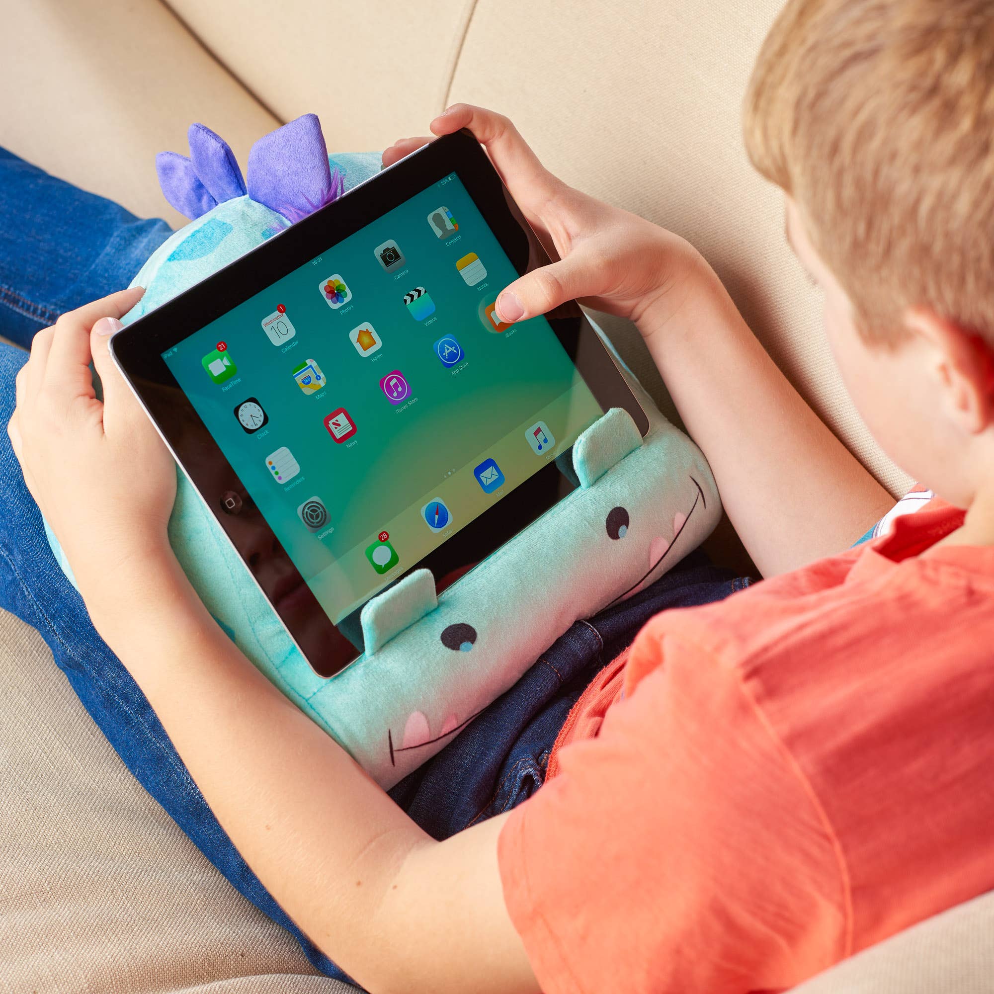 Thinking Gifts Company Ltd - Wholesale Book Holder - Cuddly Reader iPad, Tablet Stand and Book Holder12