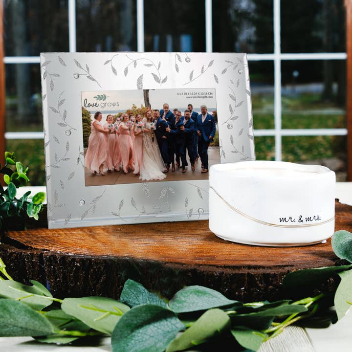 Pavilion - Wholesale Picture Frame - Clear Gems & Silver Glitter - 6" x 4" Picture Frame