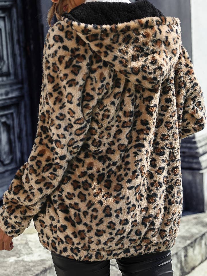 LEOPARDO Giacca con zip con stampa leopardata fuzzy in vendita all'ingrosso su Faire2