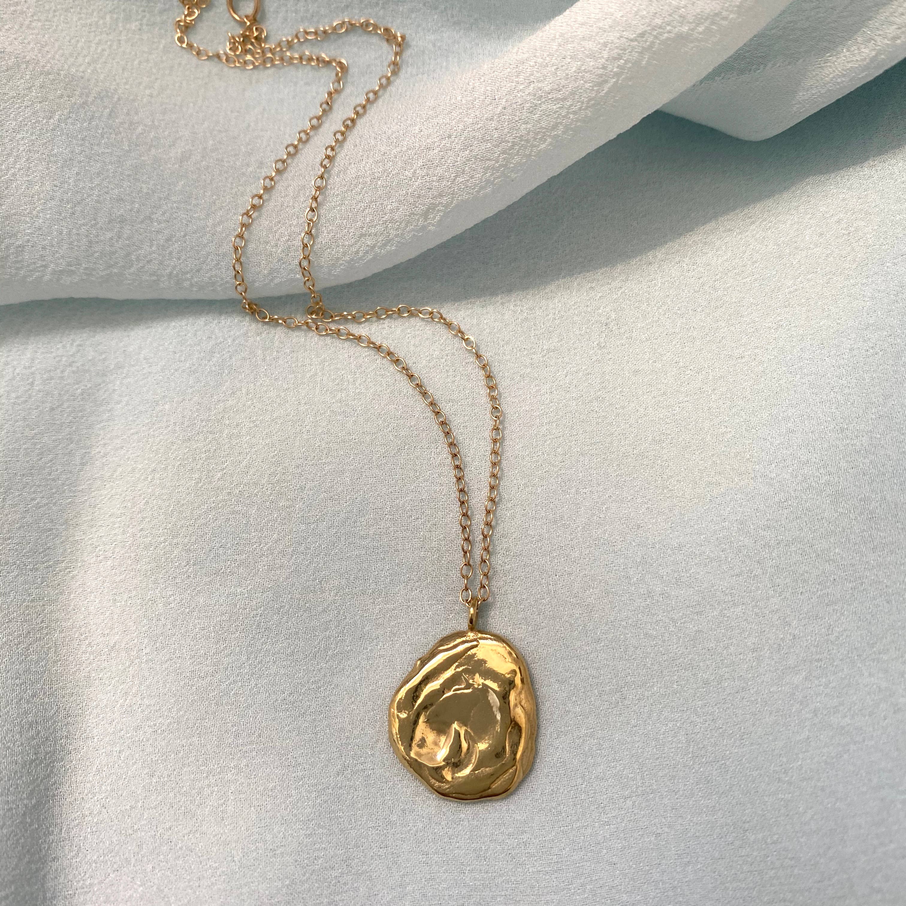 Goldeluxe Jewelry - Wholesale Pendant/Charm Necklace - Looking Glass Necklace3