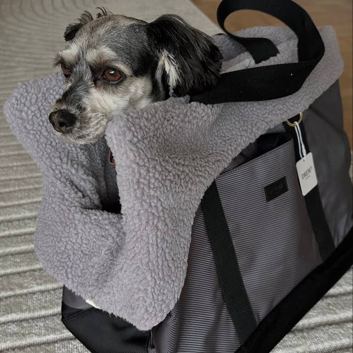 DrewsDogwear - Wholesale Pet Carrier - Dog - Otis // Sporty dog bag with soft inner lining in teddy fleece1