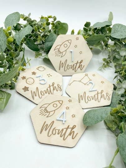 Baby Milestone Round pour la vente par McKean Makers Market