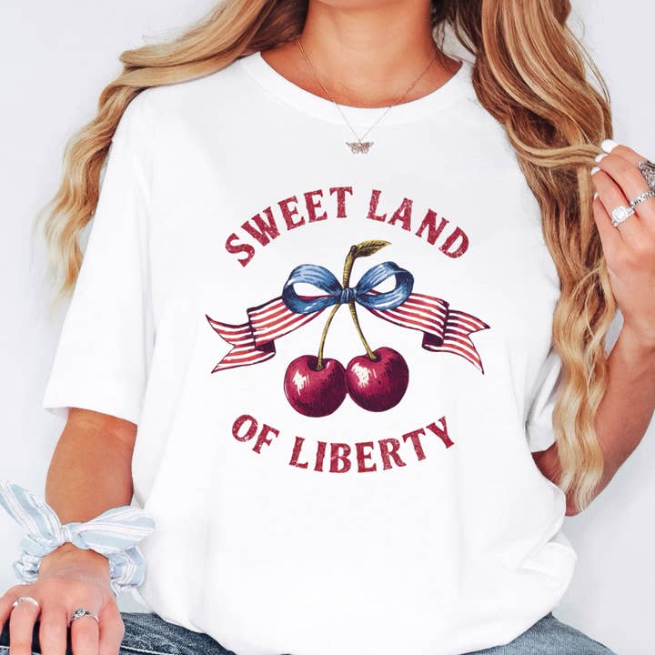 T-shirt graphique Sweet Land Of Liberty du 4 juillet pour la vente par Happy Mail Wholesale