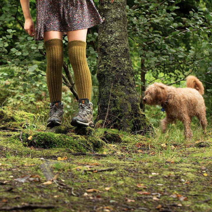 Samantha Holmes Alpaca Clothing and Gifts – Großhandel Socken – Damen – Damen Super Lange Alpaka Grobstrick-Rippensocken UK 4-8 US 6-5-1021