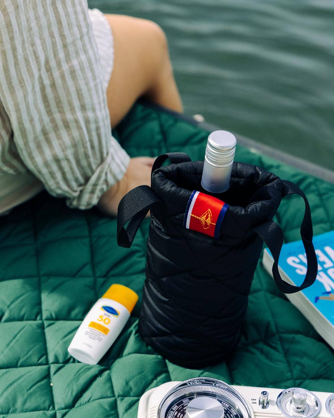 Pretty Rugged - Wholesale Wine Tote - Puffer Wine Tote7