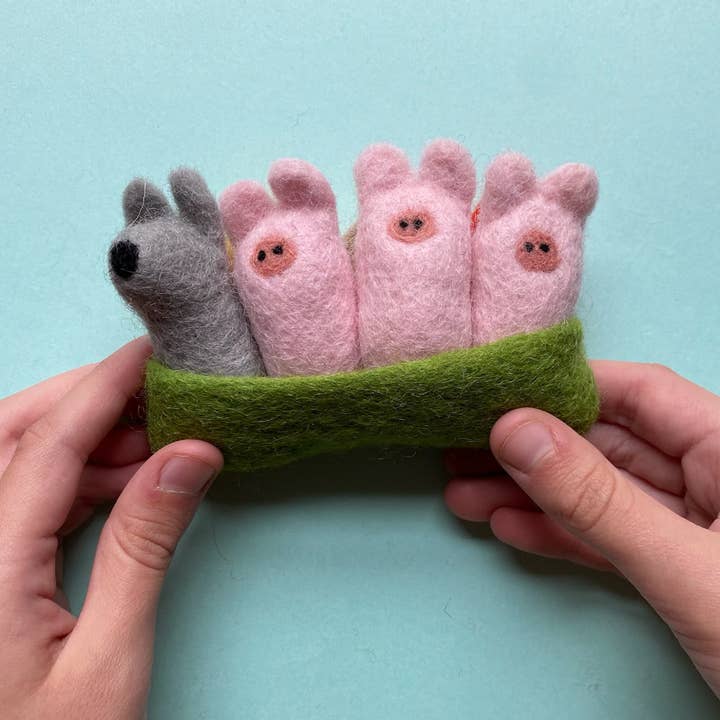 Sheep Farm Felt - Wholesale Toy Set - Kids - Pocket Pals | The Three Little Pigs
