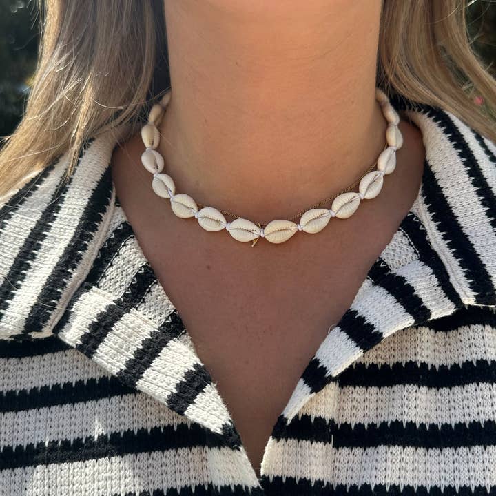 Black Salt Co - Wholesale Beaded/pearl necklace - THE SHELL NECKLACE1