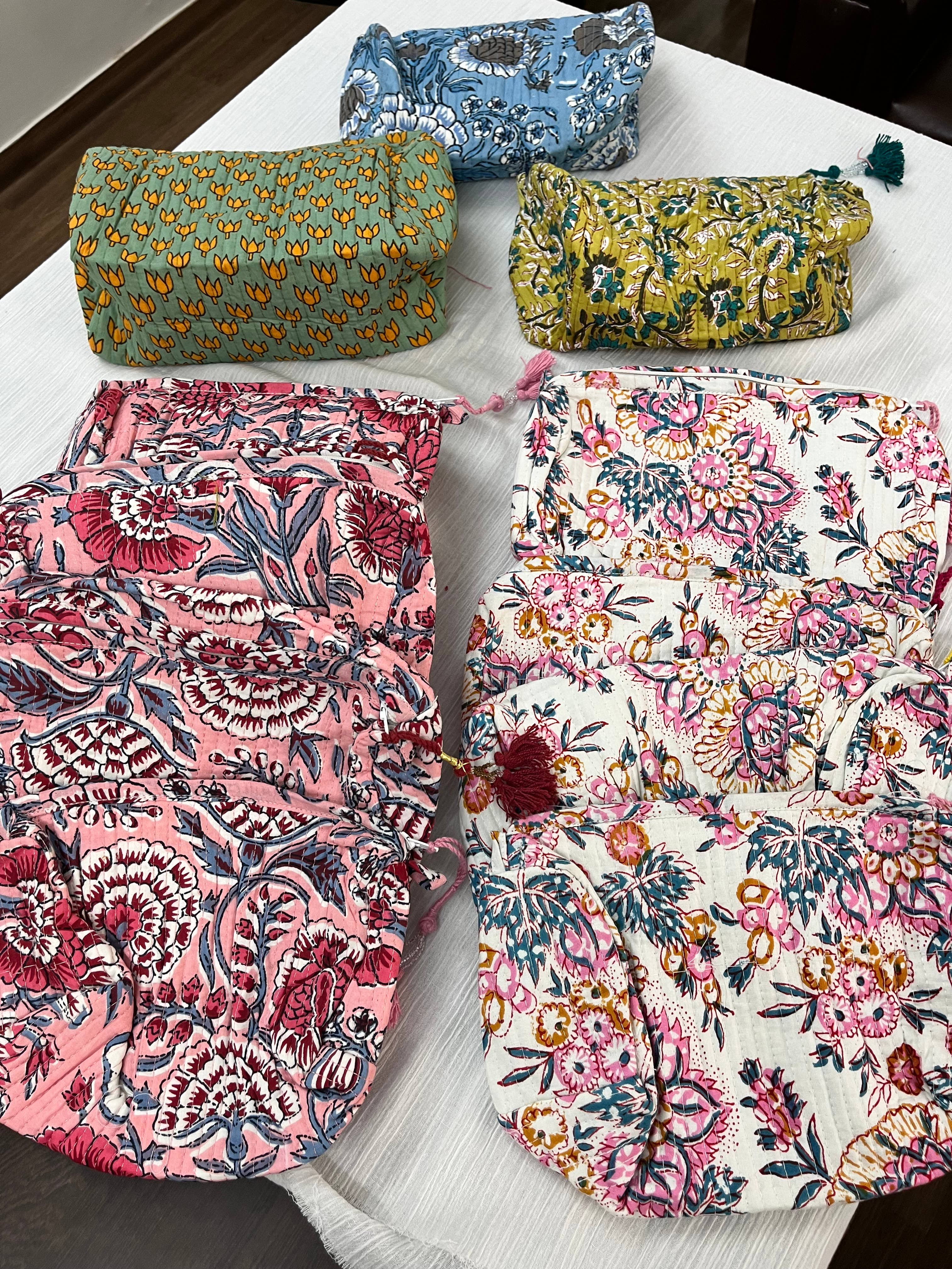 Meghcraft – Großhandel Schmink-/Kosmetiktasche – Personalisierte, gesteppt bedruckte Baumwoll-Kosmetiktaschen, 3er-Set8