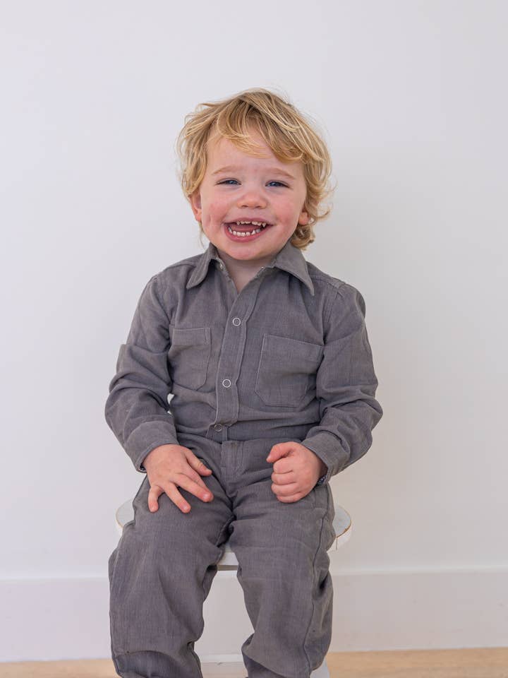 Camisas de niño de pana gris de color sólido para venta al por mayor de Yo Baby