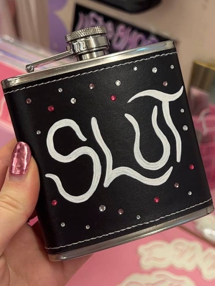 black slut hip flask for wholesale by koukou
