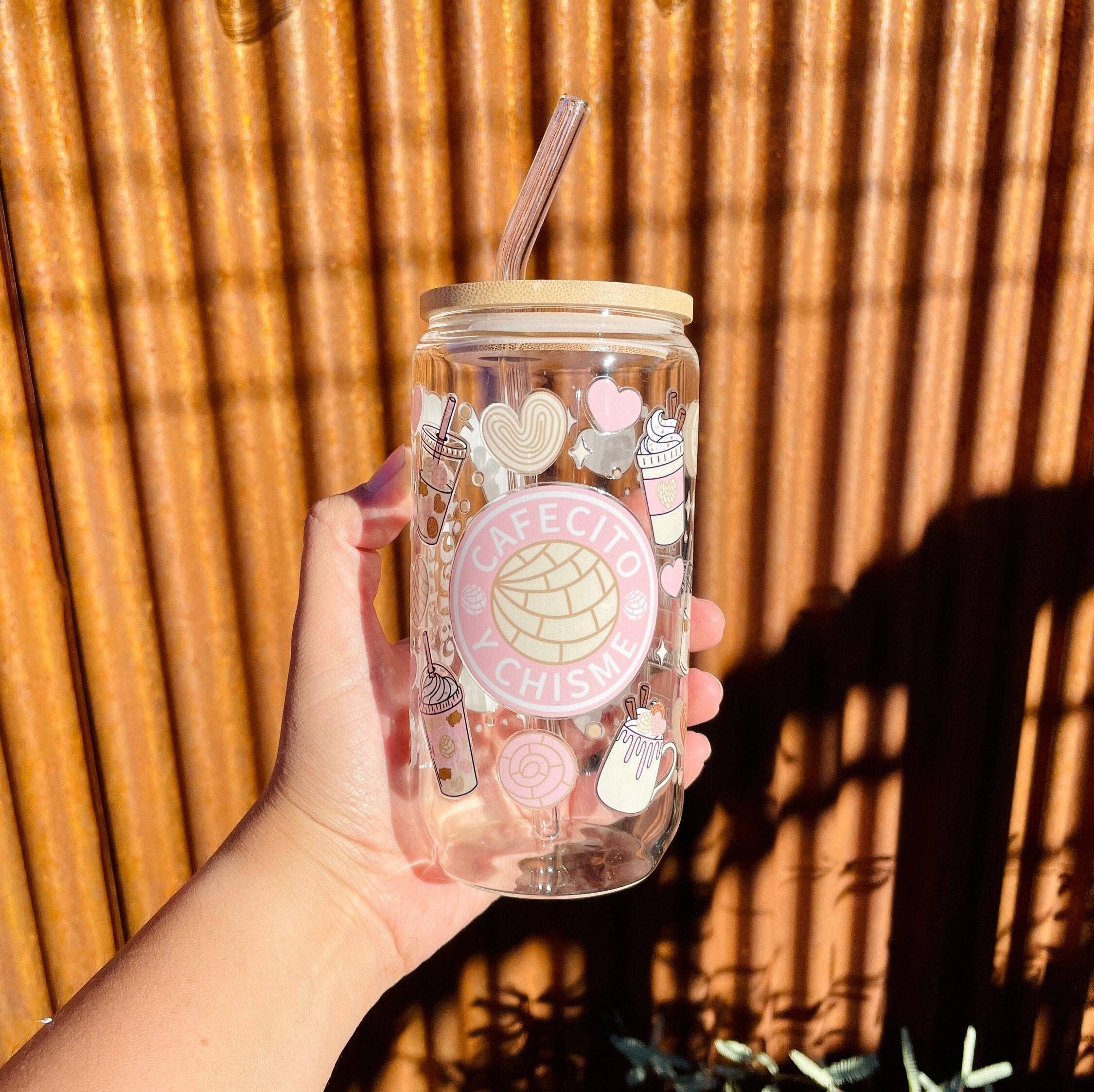 Las Changuis Tianguis - Wholesale Drinking Glass/Cup - Cafecito y Chisme 16oz Conchita Cup3