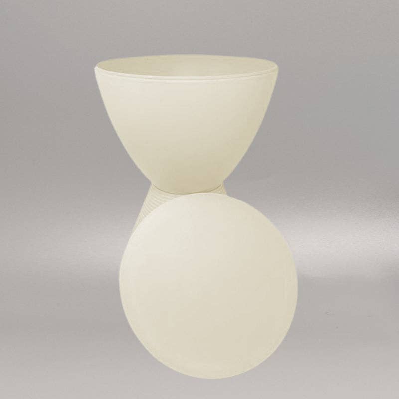 MadInteriorArt - Venta al por mayor Taburete - Taburetes «Prince Aha» de Philippe Starck, producción de 19963