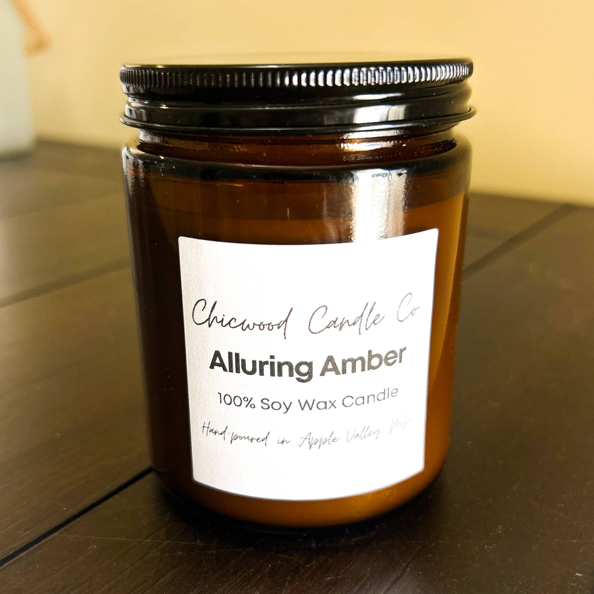 Chicwood Candle Co – wholesale Jar/filled candle – 8 oz. Amber Jar Woodwick Candle1